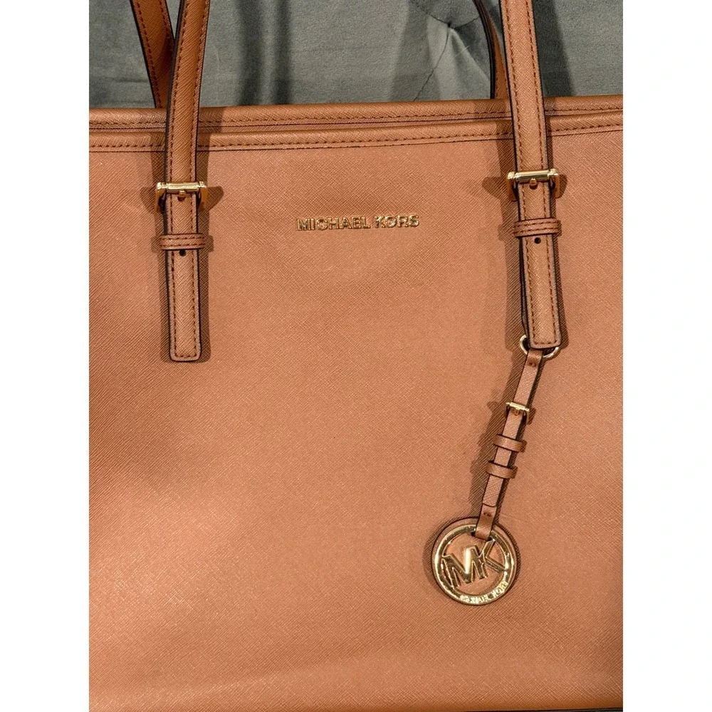 Michael Kors Tote Bag Brown‎ Leather Gold Hardware Top Zip Large